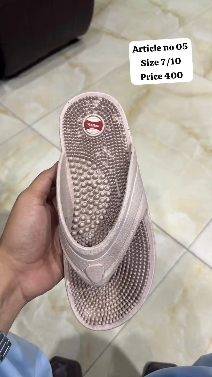 Article 05 massage plastic flip flop